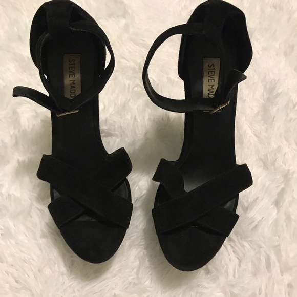Used Steve Madden “Xenon” Wedges - Picture 2 of 5
